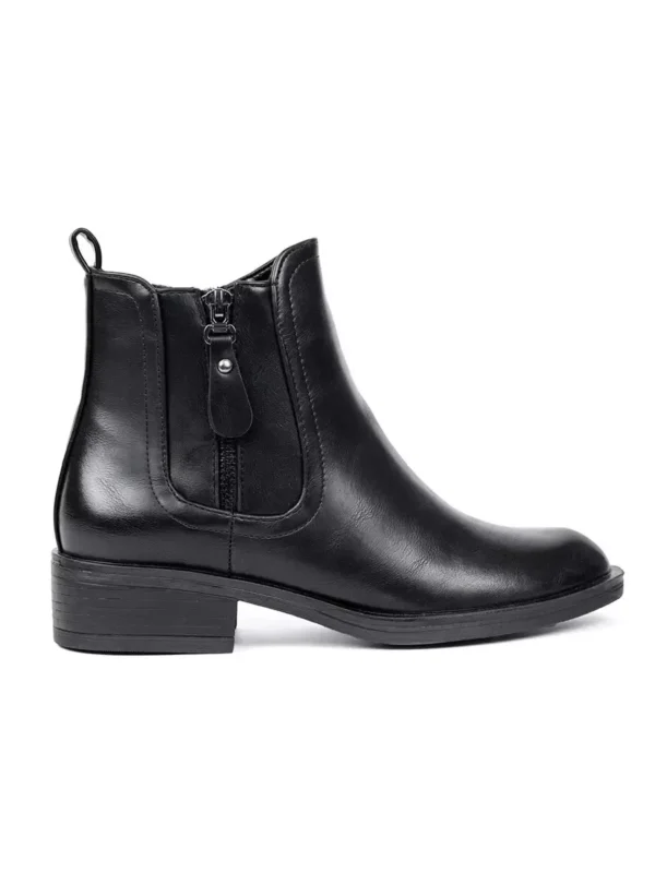 Juodos moterix161kos x161lepetx117s su dekoratyviniu ux17Etrauktuku 3
