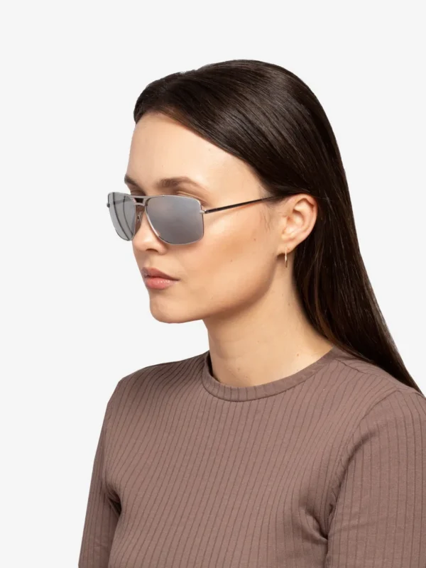 Moterix161ki sidabriniai akiniai nuo saulx117s
