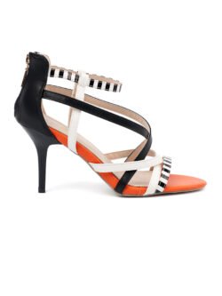 Stiletto tipo sandalai su baltais ir juodais dirželiais